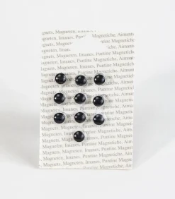 10 aimants ronds coloris noir Ø.9 x l.6 mm