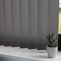5 lamelles verticales orientables 89mm pour store californien en voile gris anthracite sans chaînette basse H.260cm Madeco