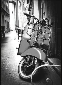Affiche scooter noir et blanc L.50 x H.70cm Dada Art
