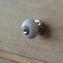 Bouton de meuble arrondi Vras blanc ⌀.40mm x L.40mm