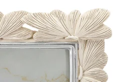 Cadre en résine crème 23x27,7x2 cm (mesure interne 15x20 cm)