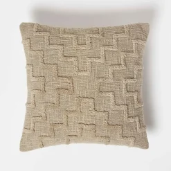Coussin beige en coton tufté à motif géométrique, 45 x 45 cm - HOMESCAPES