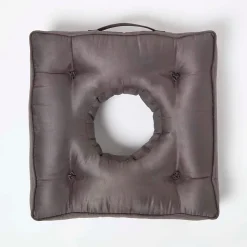 Coussin bouée rehausseur en suédine gris, 50 x 50 x 10 cm - HOMESCAPES