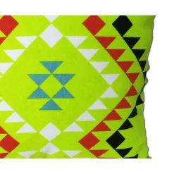 Coussin carré 45 cm avec motif tribal vert - TRIBE