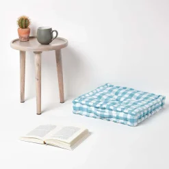Coussin de sol bleu à  grands carreaux vichy, 50 x 50 cm - HOMESCAPES