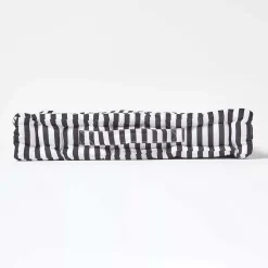 Coussin de sol noir - fines rayures - 40 x 40 cm - HOMESCAPES