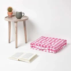 Coussin de sol rose à  grands carreaux vichy, 40 x 40 cm - HOMESCAPES
