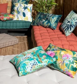 Coussin d'extérieur carré imperméable motif feuillage jaune et bleu L.45 x l.45cm Deco&co