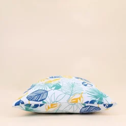 Coussin en tissu blanc motifs tropical 40x40cm