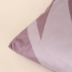 Coussin en velours zébré rose 40x60cm
