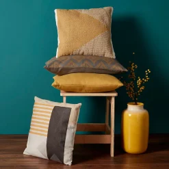Coussin polyester Sagar jaune L.45 x l.45 cm