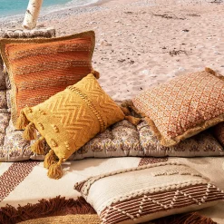 Coussin rectangle Deko & Co macramé beige et terracotta L.50 x l.30 cm