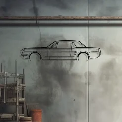 DÉCORATION MURALE EN MÉTAL - Silhouette de voiture - Mustang coupé détaillée 1966 - 80 CM