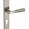 Ensemble de poignées pour porte d'entrée Helios trou de cylindre, carré 7mm, entr'axes 195mm, nickelé brossé - THIRARD