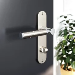 Ensemble poignée sur plaque rond à condamnation GoodHome Brigg effet chrome et nickel satin gris L.132mm x l.40mm entraxe 165mm