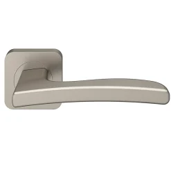 Ensemble poignée sur rosace Carré à visser GoodHome Irvil effet nickel satin gris Ø52.5mm