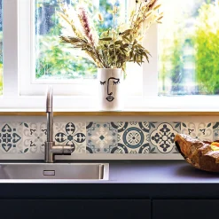 Frise adhésive autocollante 15 cm X 300 cm, motif carreaux de ciment ancien, borgatella bleu, décoration murale intérieure.
