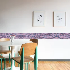 Frise adhésive déco murale intérieure 10x300cm, motif abstrait géométrique, violette, décoration intérieure.