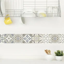Frise Adhésive Mofis Carreaux de Ciment Ancien, 15 cm x 300 cm, Gris et Beige, Autocollante, Décoration Intérieure, Borgatella