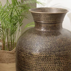 HONORE - Vase alu L53cm H75cm couleur laiton noir antique effet martelé