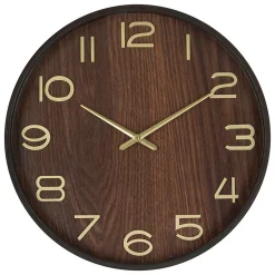 Horloge en bois avec aiguilles et chiffres dorés
