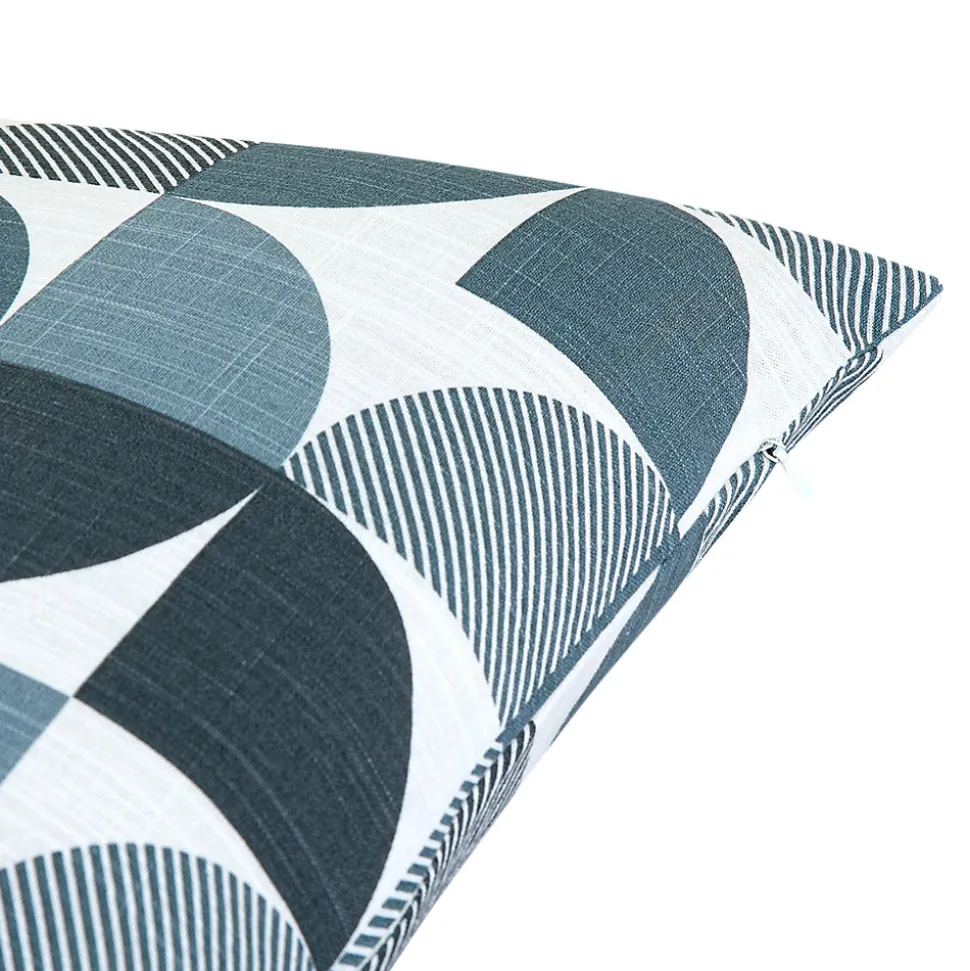 Housse de coussin 100% coton Peca imprimé géométrique bleu marine l.60 x H.40cm GoodHome