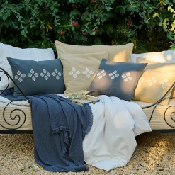 Housse de coussin pur coton teint lavé 40x60 cm BANDANAS marron camel