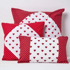 Housse de coussin rouge à imprimé coeur, 30 x 50 cm - HOMESCAPES