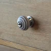 Lot 4 boutons de meuble arrondi Porcelaine Vras GoodHome noir et blanc Ø4cm x P.3.8cm