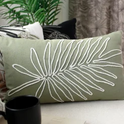 Lot de 2 Coussins déhoussables, rectangulaire 30x50cm, Olive, Broderie feuille Ecru, Collection Mambo, CMADECO