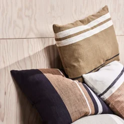 OYOY Coussin carré marron en coton H50x50cm