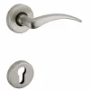 Paire de béquilles avec rosaces pour porte, carré 7mm, nickelé satiné - SP