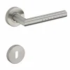 Paire de béquilles avec rosaces pour porte, carré 7mm, inox - SP