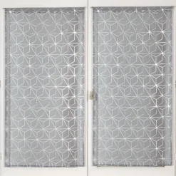 Paire de voilages métallisés 60x160cm prêts à poser en gris.
