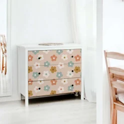 Papier peint adhésif marguerites multicolore en vinyle lavable et amovible - 1 rouleau 50x300 cm - Decochic