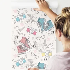 Papier Peint BASKETS Lunettes Etoiles Pour Chambre D'Enfant
