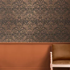 Papier peint intissé Strawberry fibrous charcoal imprimé fleurs, oiseaux effet métalisé marron L.1000 x l.52cm William Morris