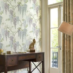 Papier peint intissé Wisteria imprimé fleurs beige, violet L.1000 x l.52cm Laura Ashley