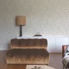 Papier peint vinyle intissé feuillage Omura doré, blanc L.1005 x l.53cm Grandeco