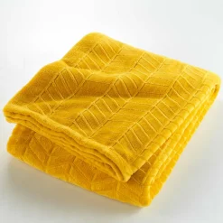 Plaid 180 x 220 cm en flanelle relief uni Modèle ARYA Coloris Jaune