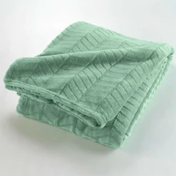 Plaid 180 x 220 cm en flanelle relief uni Modèle ARYA Coloris Sauge