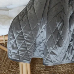 Plaid Canapé en velours matelassé (125x160 cm - Gris)