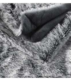 PLAID IMITATION FOURRURE ANTARTIC GRIS - 125x150cm - Gris