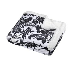 Plaid sherpa Sapajou design et moderne
