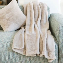 Plaid 150x200 cm en polyester MELLOW beige galet