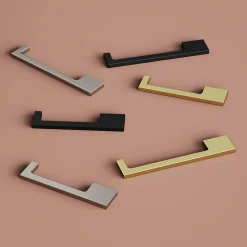 Poignée de meuble Droit GoodHome Skej aluminium mat noir l.158mm x l.7mm x H. 30mm entraxe 128mm