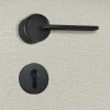 Poignée de porte design à cylindre finition aspect noir mat Alma - KATCHMEE