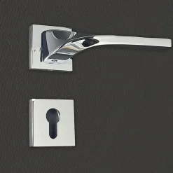 Poignée de porte design à cylindre finition aspect chrome brillant Angela - KATCHMEE