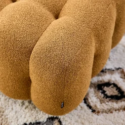 Pouf. module pour canapé. repose-pieds pour canapé 2 places en bouclette texturée moutarde L 69 x P 59 x H 48cm - Leon