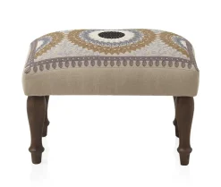 Pouf tapissé avec pieds en bois couleur lin